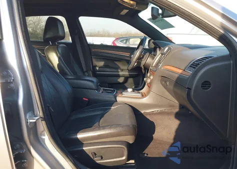 2018 Chrysler 300 300C z USA, uszkodzony, nr VIN 2C3CCAPT0JH227622